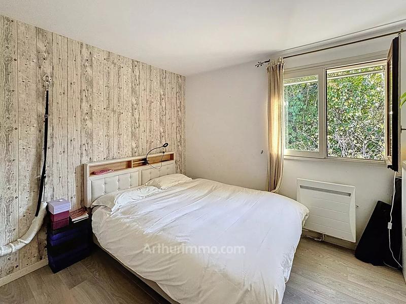 Maison - 201 m² - 8 pièces