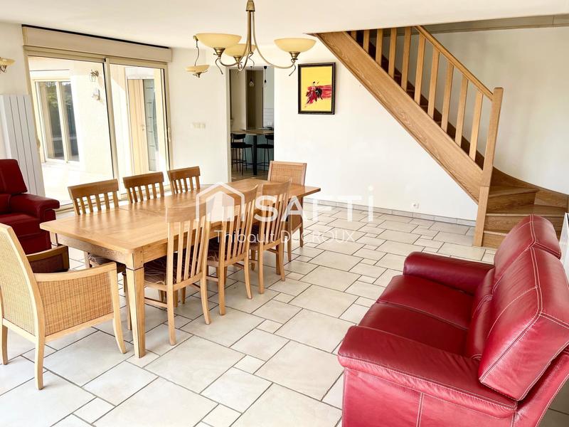 Maison - 157 m² - 8 pièces