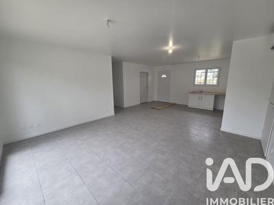 Maison - 76 m² - 4 pièces