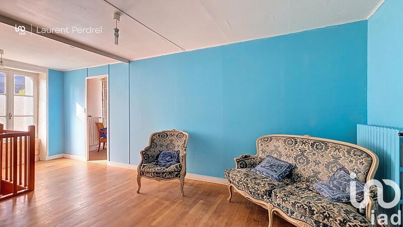 Maison - 251 m² - 10 pièces