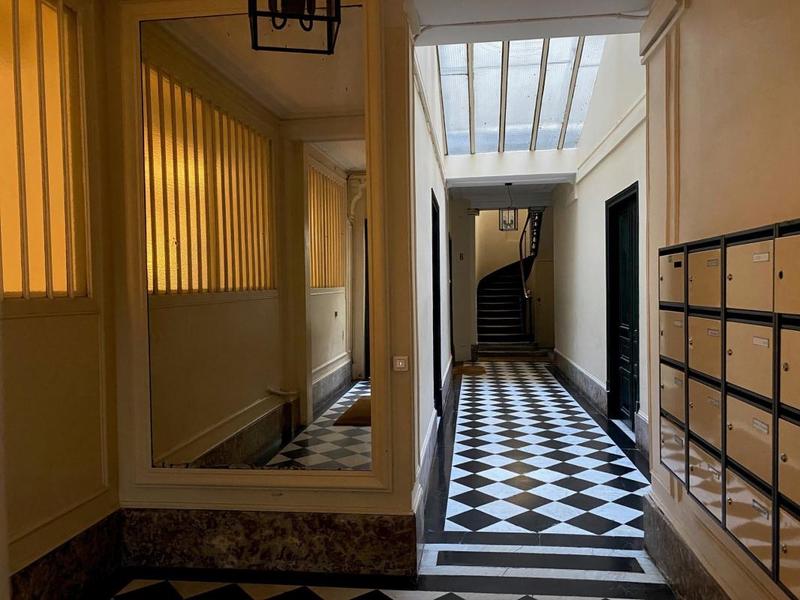 Local commercial - 133 m² - 6 pièces