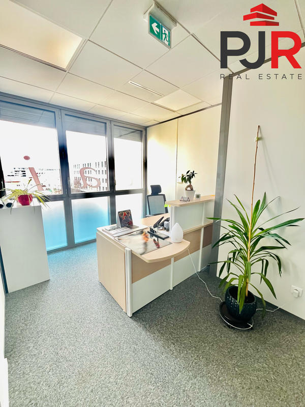 Bureau - 141 m²