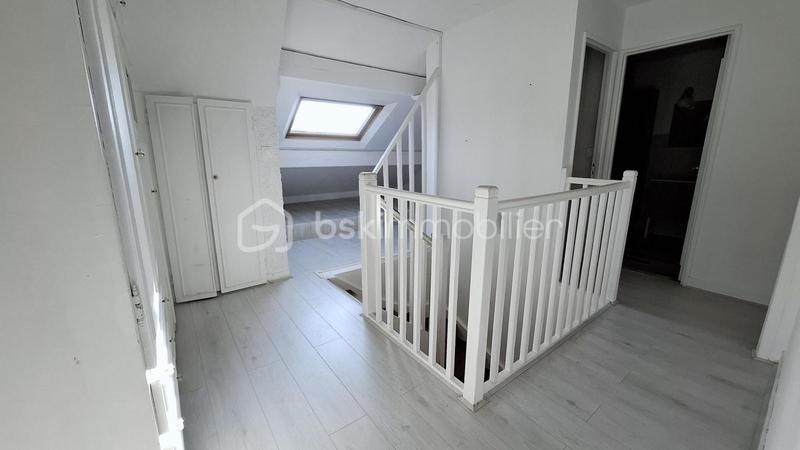 Maison - 146 m² - 6 pièces