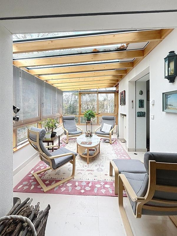 Maison - 297 m² - 9 pièces