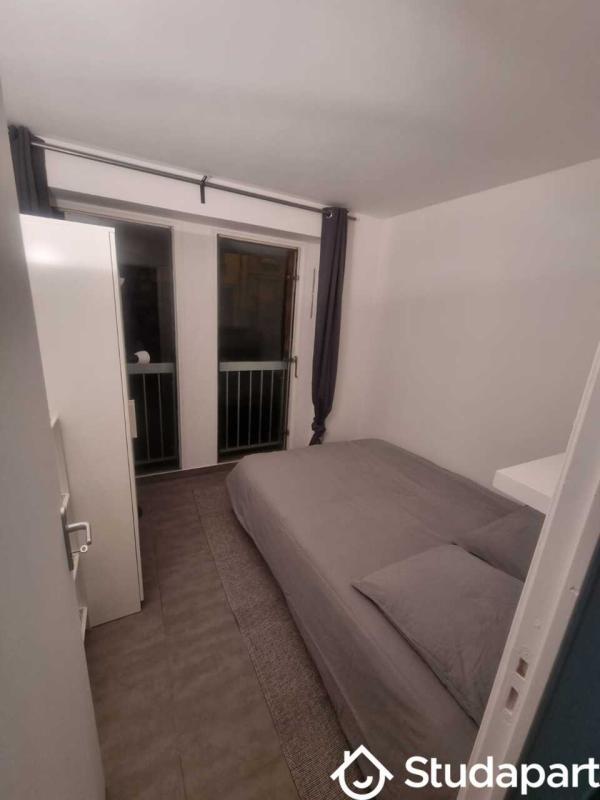 Chambre - 14 m² - 1 pièce