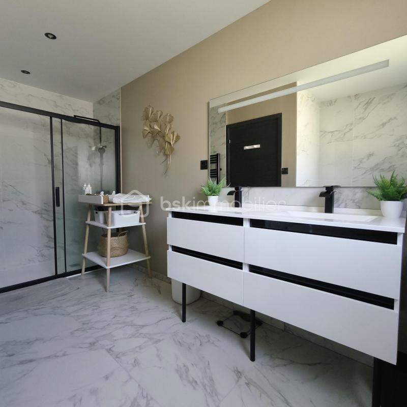 Maison - 144 m² - 6 pièces