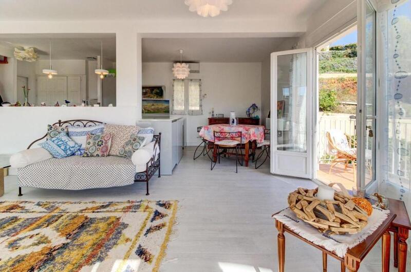 Appartement - 99 m² - 5 pièces