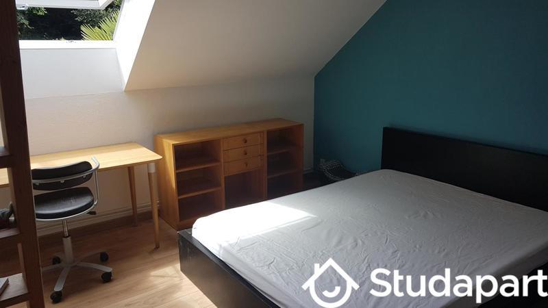 Chambre - 14 m² - 1 pièce