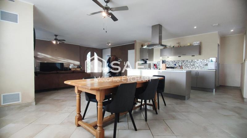 Maison - 195 m² - 7 pièces