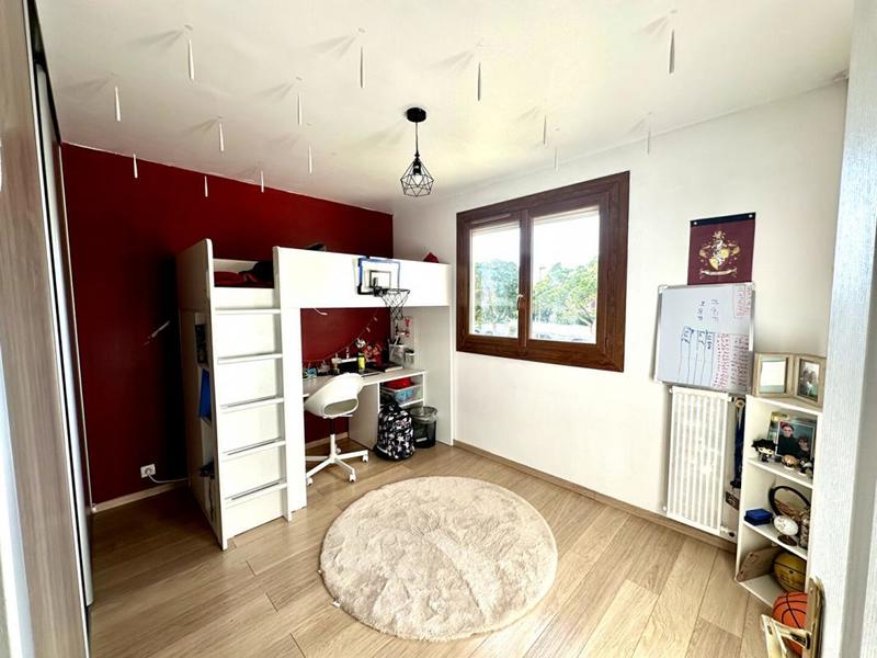 Appartement - 85 m² - 4 pièces