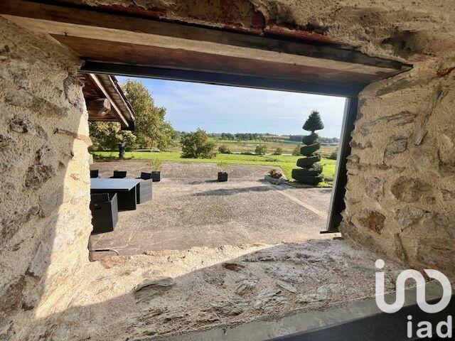 Maison - 212 m² - 5 pièces