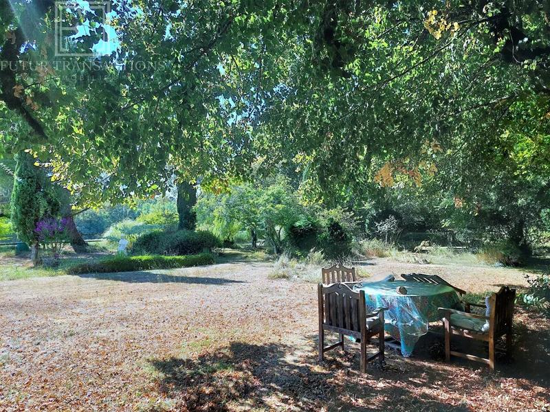 Propriété - 288 m² - 9 pièces