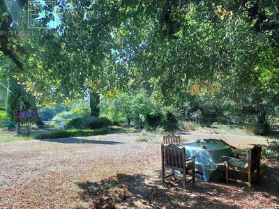 Propriété - 288 m² - 9 pièces