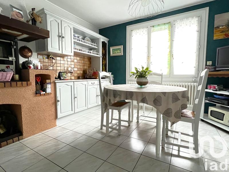 Maison - 90 m² - 5 pièces