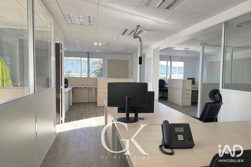 Local commercial - 9 839 m²