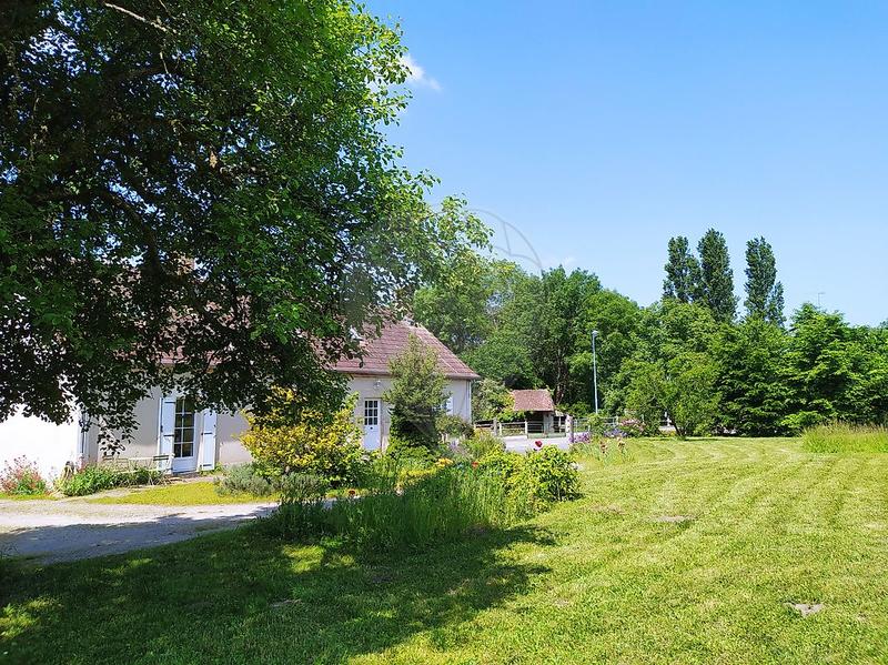 Maison - 212 m² - 7 pièces