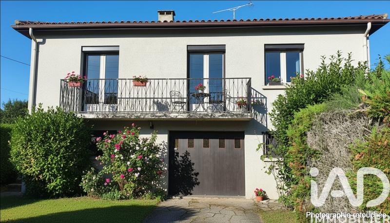 Maison - 148 m² - 9 pièces