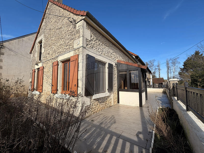 Maison - 96 m² - 4 pièces