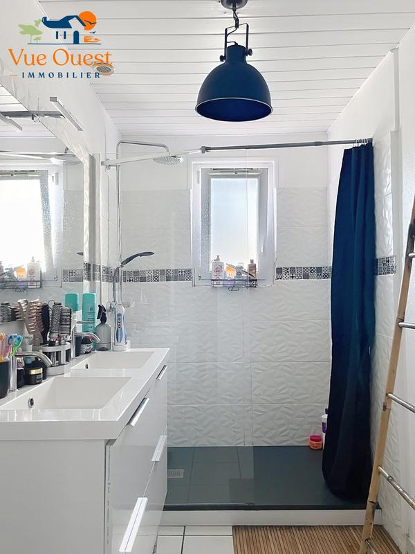 Maison - 93 m² - 6 pièces