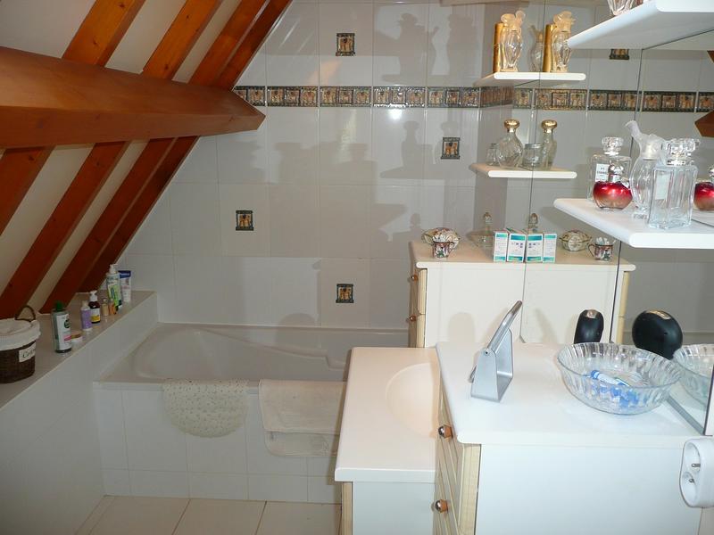 Maison - 833 m² - 32 pièces