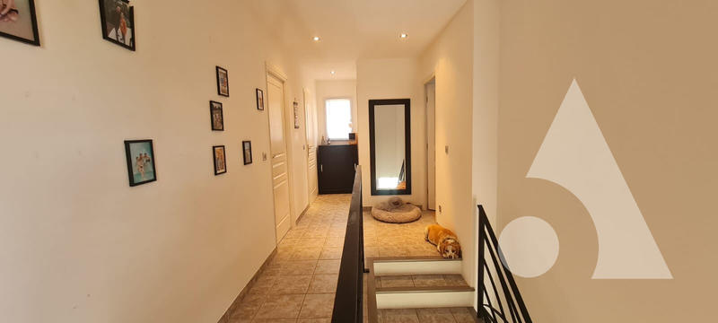 Maison - 168 m² - 7 pièces