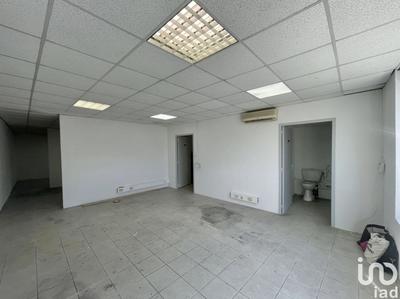 Local commercial - 85 m² - 4 pièces