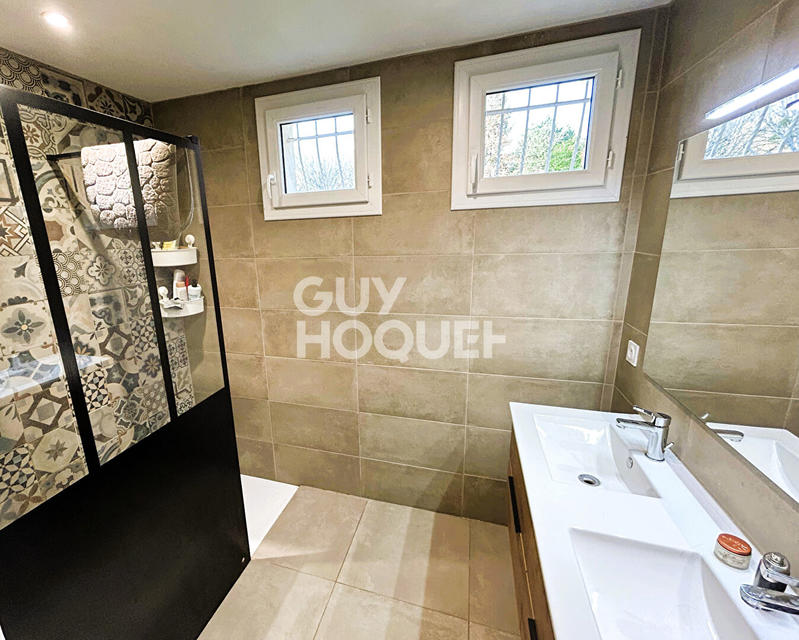 Maison - 138 m² - 8 pièces