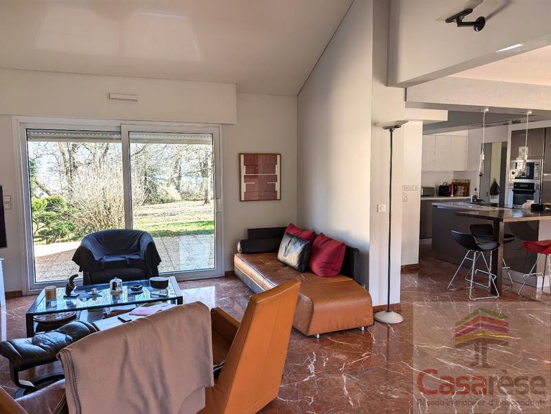 Maison - 150 m² - 11 pièces