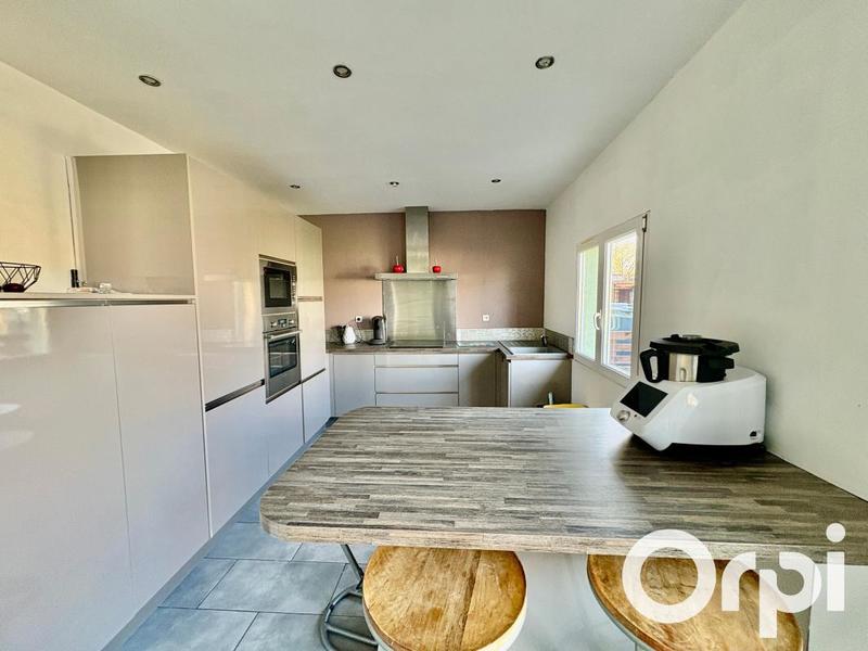 Maison - 110 m² - 4 pièces