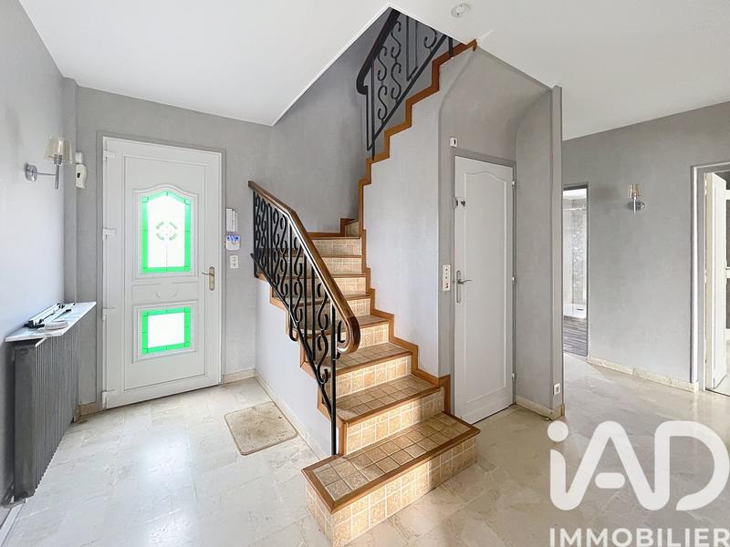 Maison - 192 m² - 8 pièces