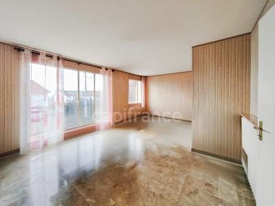 Maison - 94 m² - 4 pièces