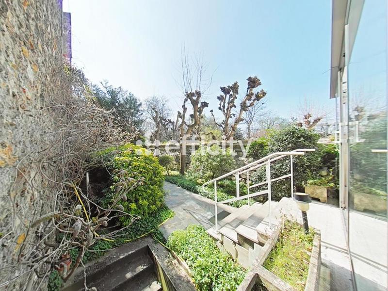 Maison - 123 m² - 4 pièces