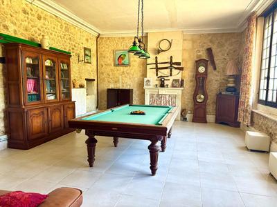 Propriété - 320 m² - 10 pièces