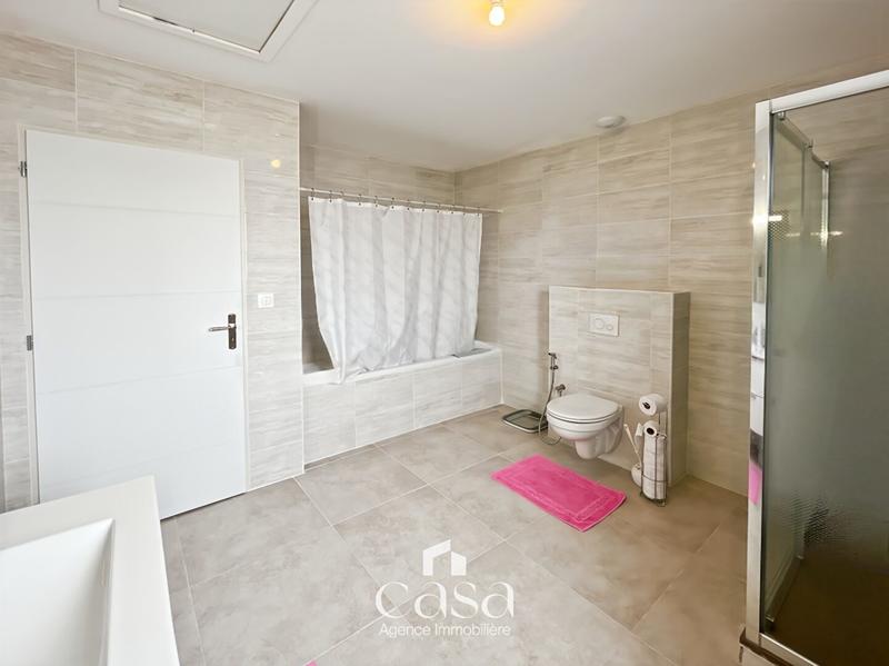 Maison - 146 m² - 6 pièces