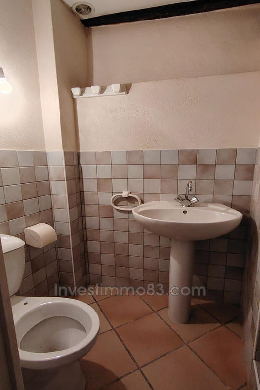 Maison - 161 m² - 8 pièces