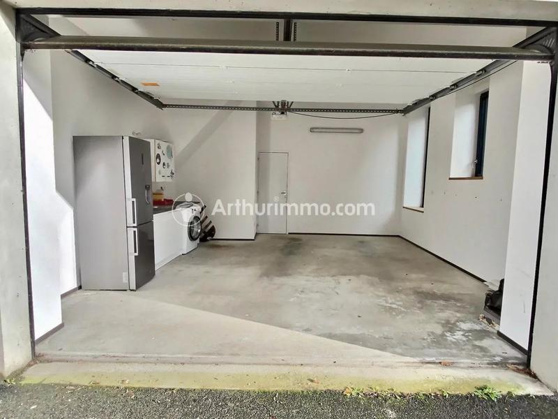 Maison - 240 m² - 8 pièces