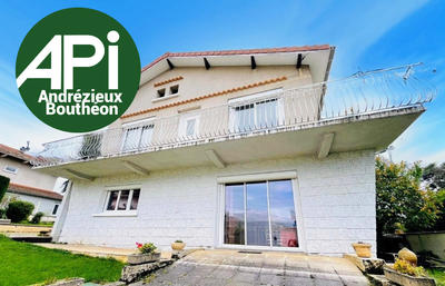 Maison - 140 m² - 5 pièces