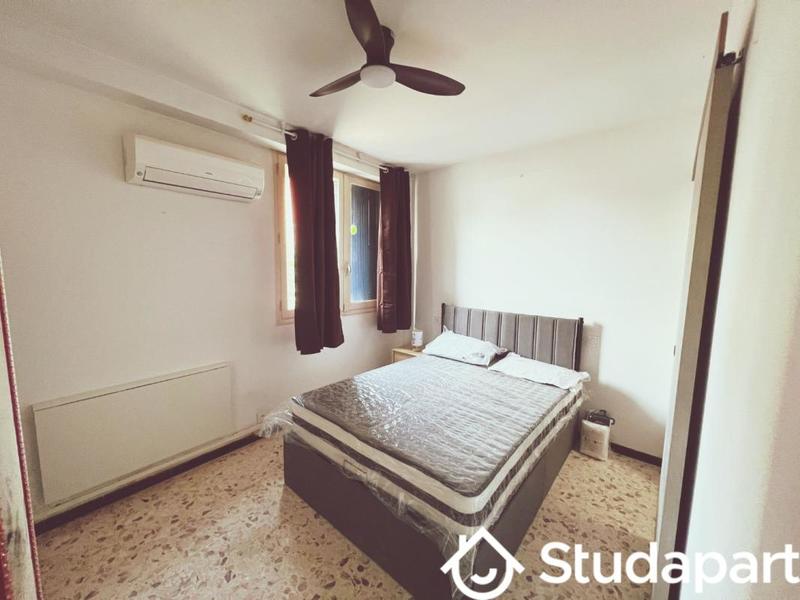 Chambre - 9 m² - 1 pièce