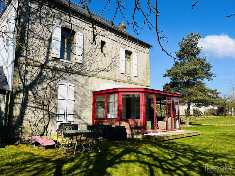 Maison - 184 m² - 8 pièces