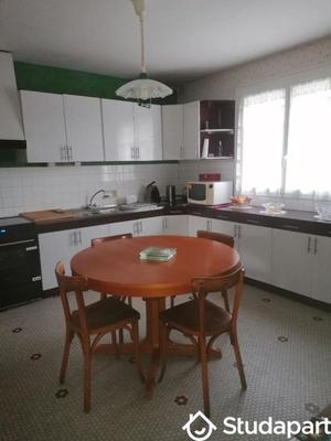 Chambre - 10 m² - 1 pièce