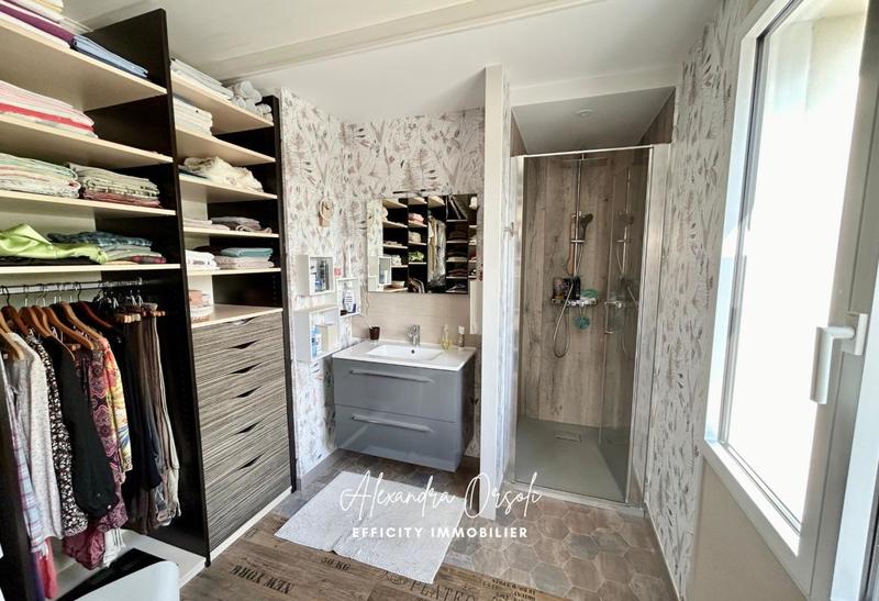 Maison - 167 m² - 7 pièces