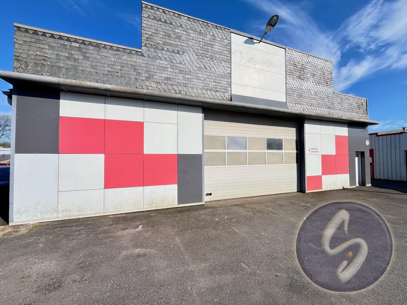 Local d'activités - 328 m² - 1 pièce