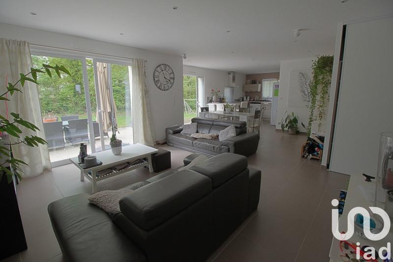 Maison - 165 m² - 8 pièces