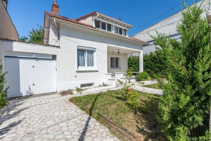 Maison - 110 m² - 6 pièces