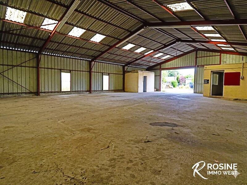 Parking / Garage - 300 m²