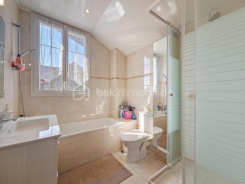 Pavillon - 82 m² - 4 pièces