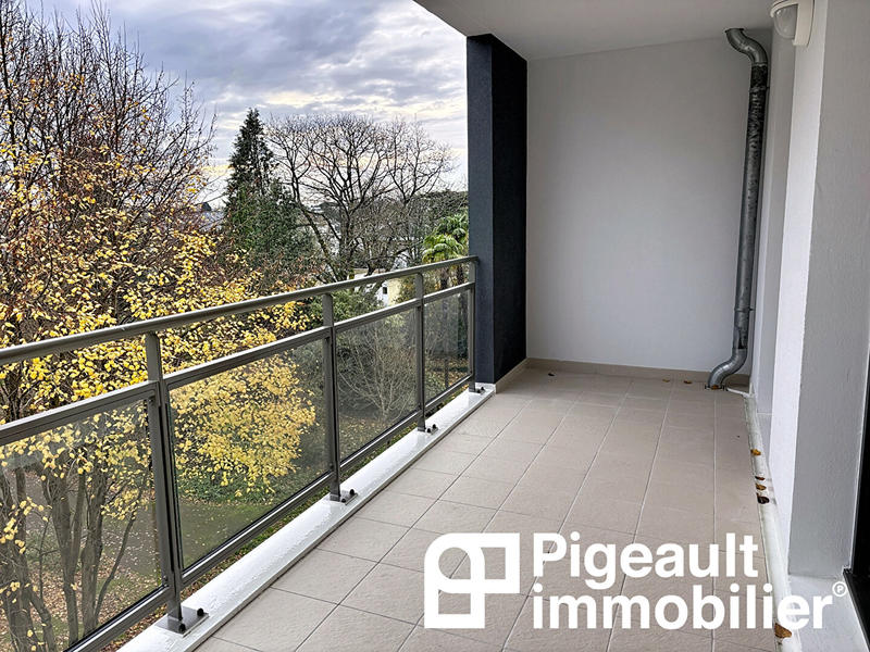Appartement - 95 m² - 4 pièces