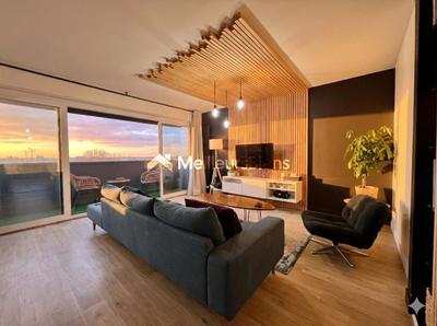 Appartement - 84 m² - 5 pièces