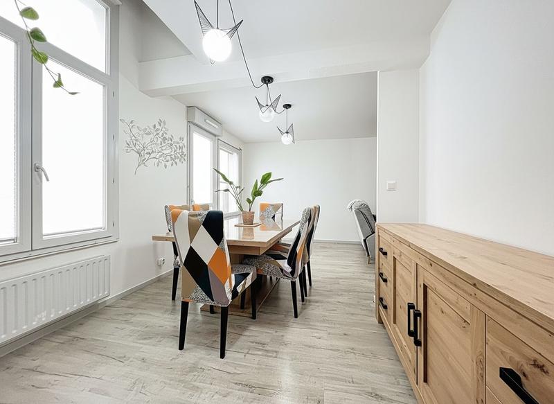 Maison traditionnelle - 130 m² - 6 pièces