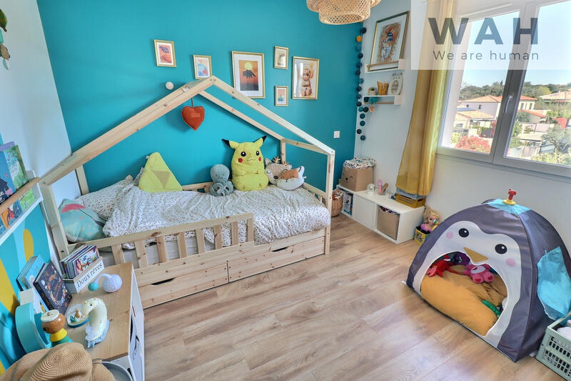 Maison - 92 m² - 4 pièces